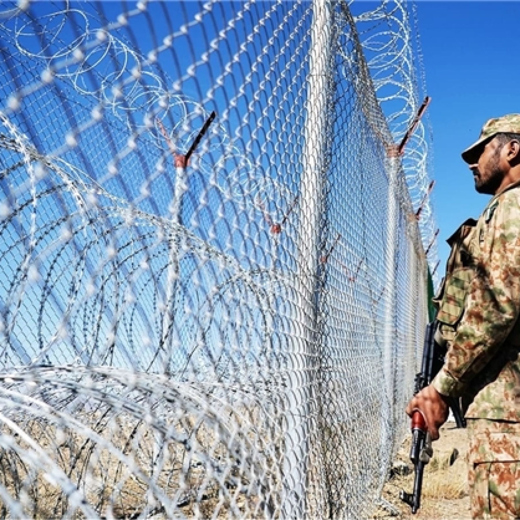 Pakistan-Fencing