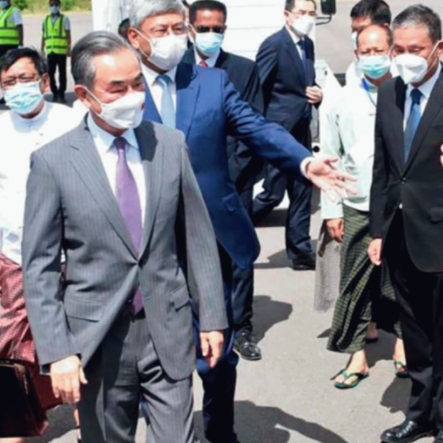 China Urges Myanmar Junta to Hold Talks With Opponents