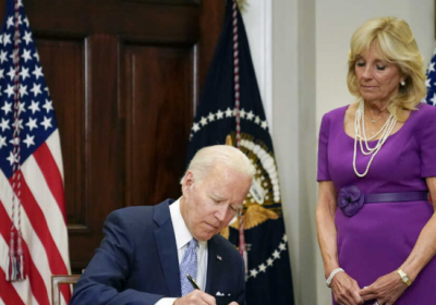 Biden celebrates passage of gun law at White House