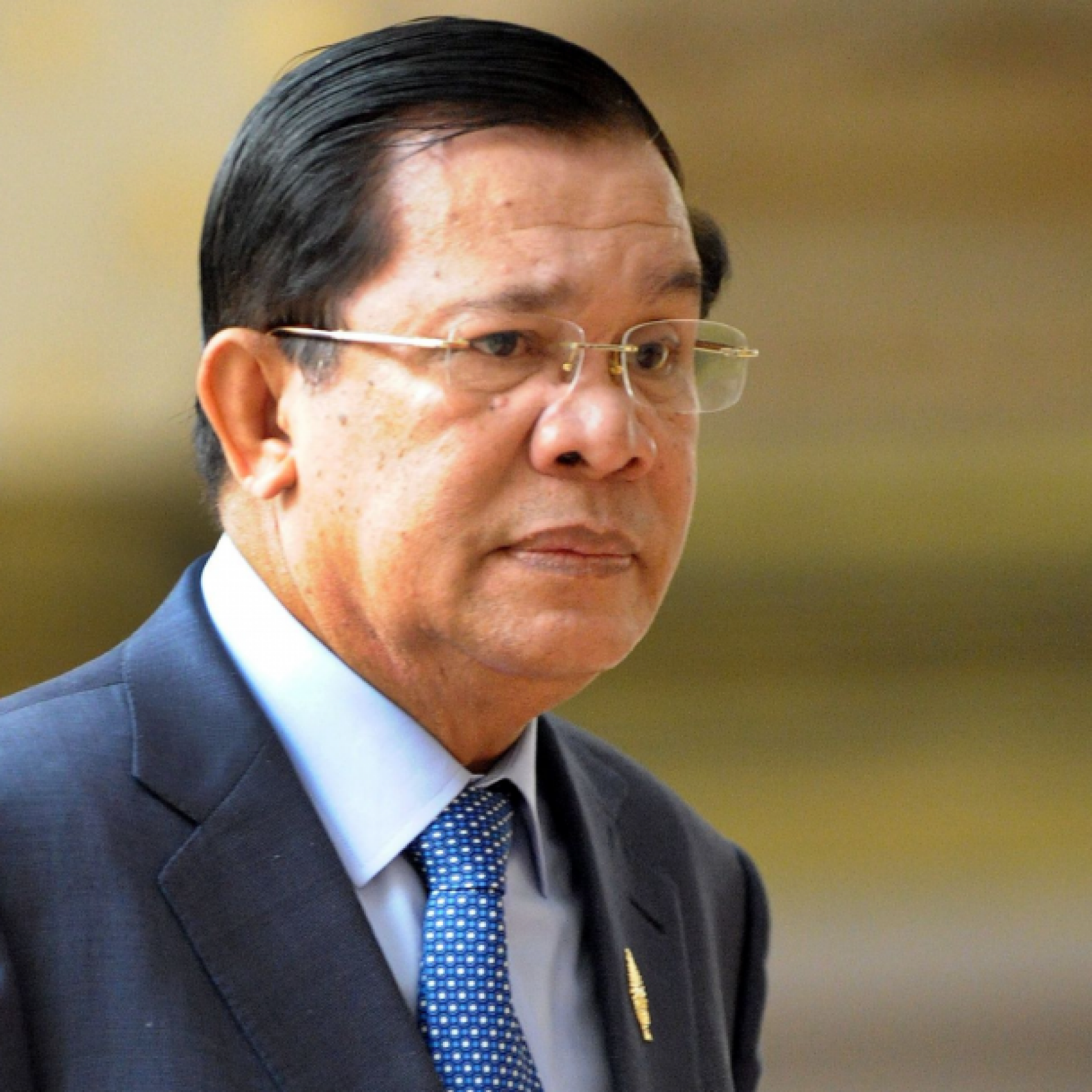US Urged to Clarify Approach to Cambodias Drift Toward China